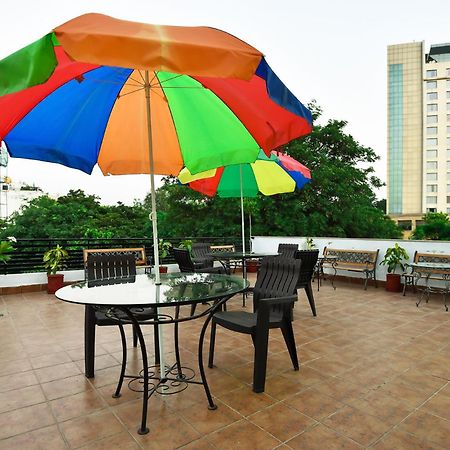 Bedchambers Serviced Apartments, Sushant Lok Гургаон Екстериор снимка