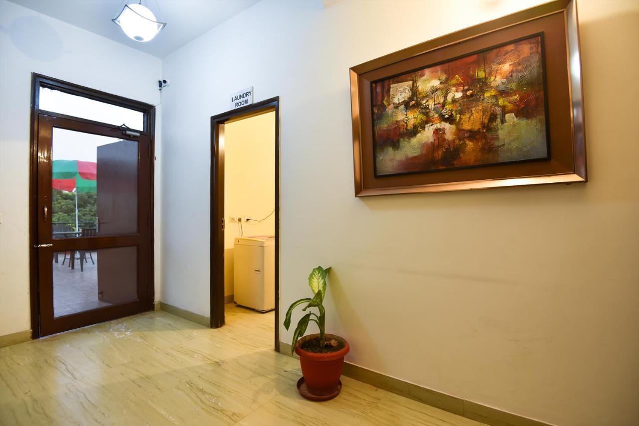 Bedchambers Serviced Apartments, Sushant Lok Гургаон Екстериор снимка