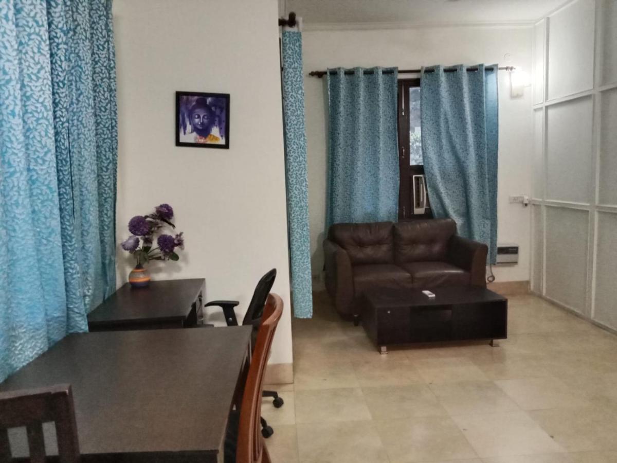 Bedchambers Serviced Apartments, Sushant Lok Гургаон Екстериор снимка