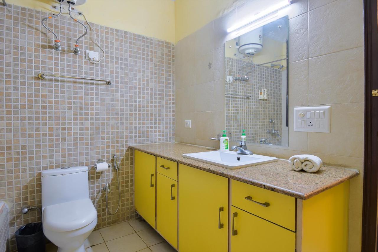 Bedchambers Serviced Apartments, Sushant Lok Гургаон Екстериор снимка